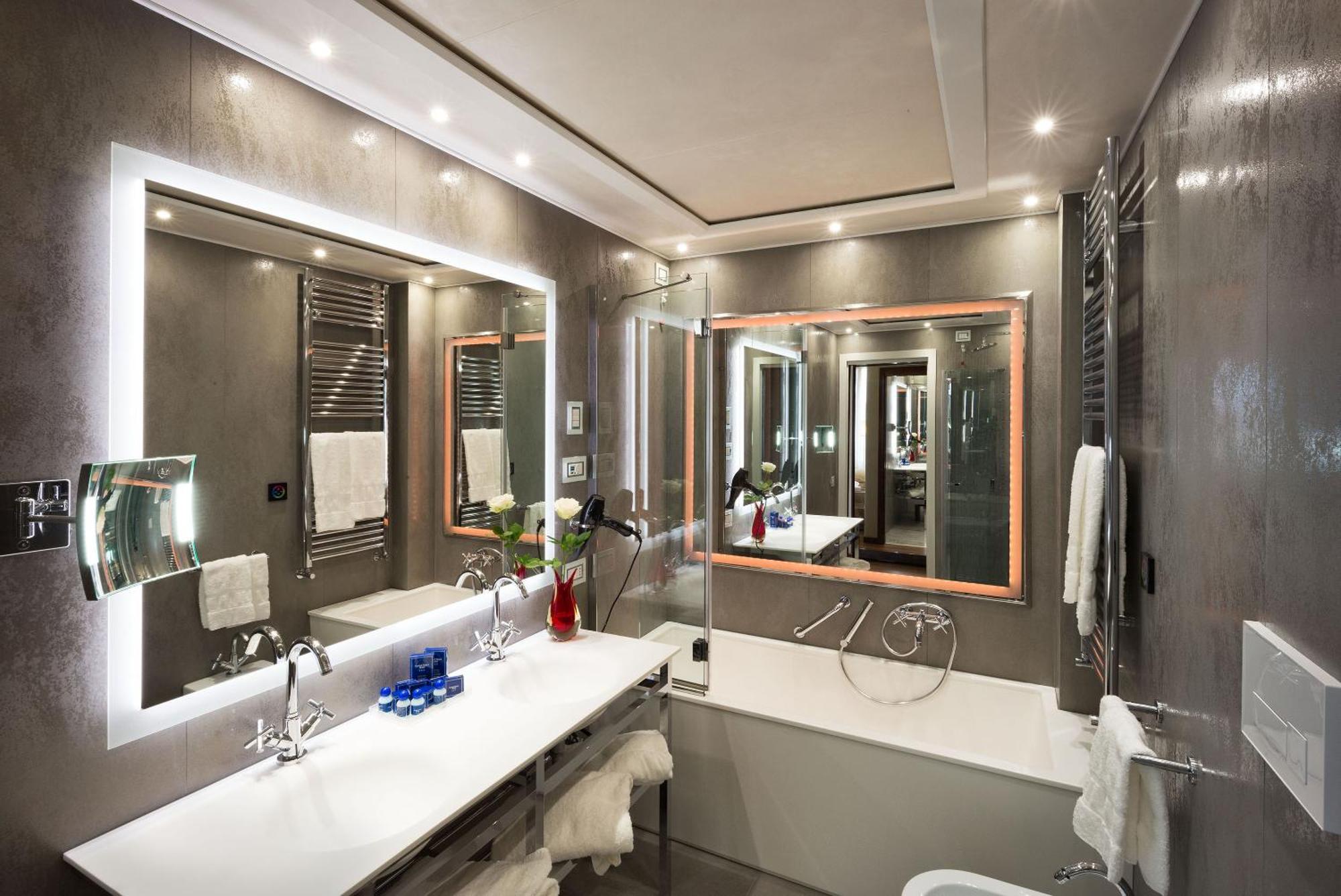 Chambre Triple Deluxe avec Petit-Déjeuner Complet - Vue sur Ville